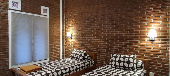 Genthong Homestay Hotels in Borobudur