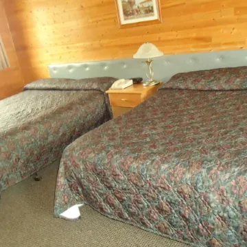 Dreamland Motel