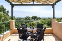 Monambeles Villas Hotels in Livathou
