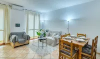 IzzHome Everyway Hotels in Nora
