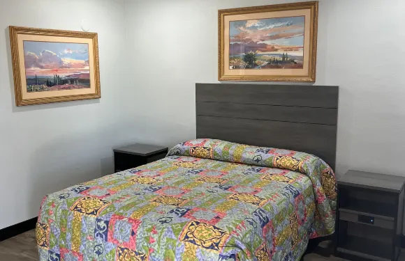 吉爾羅伊旅行酒店