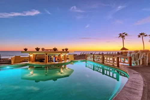 Seahorse Cove Contemporary Style Oceanfront - 3-Star