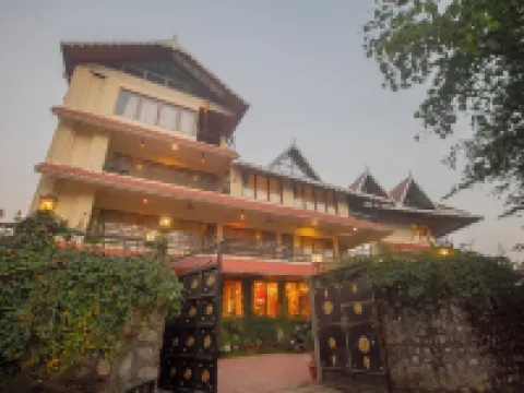 Mount Queens Hill Resort & Spa Hotels in Darjeeling