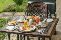 Arra Fishing Lodge Hotels in East Moyo