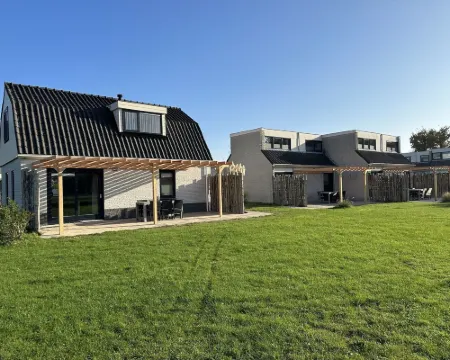 Holiday Home Vakantiepark 't Eibernest Texel Hotels in De Cocksdorp