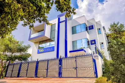 FabHotel Oyster Villa Hotels in Gurugram