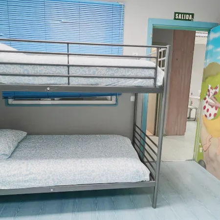 Hostel Las Rosas Отели рядом с достопримечательностью «Викальваро»