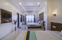 StrawBella Inn Villa Hotels in Dhangarwadi