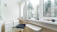 Korczaka, Sun & Snow