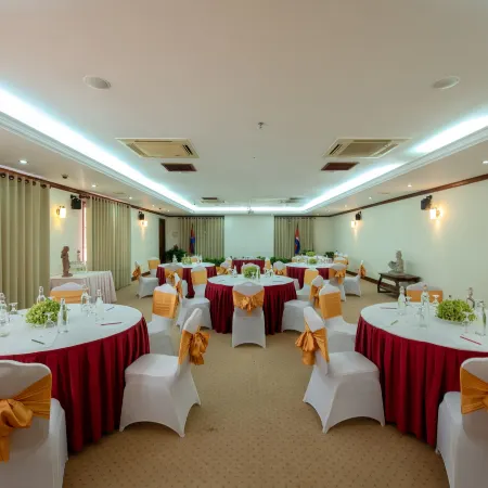 Steung Siemreap Hotel Отели рядом с достопримечательностью «Псар Чаас (Старый Рынок)»