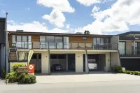 Falcon's Nest Hotel a 