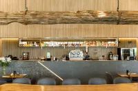 QOSMO Brasov Hotel - bar