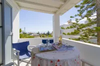 Kikis Dream Refurbished Apartment with a Bacony and Sea Views Hotels in Drios