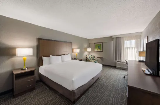 Comfort Inn & Suites Tipp City Dayton North I-75 Hotels in 