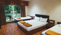 Whispering Peepul Resort Hotel a Ghorale
