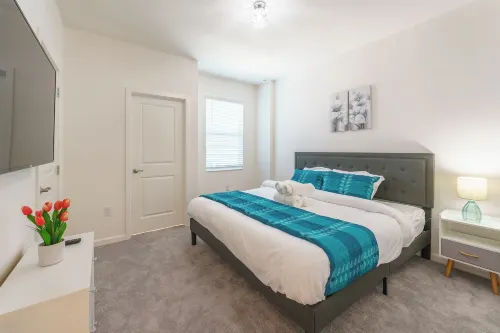 Hotel Styled Bedrooms in a Villa Hotels in Poinciana