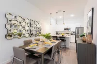 Parkside Serenity by Avantstay Private Pool! Hotels in Loughman