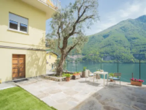 La Quiete with Private Garden by Rent All Como Hotels in Laglio