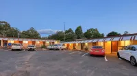 Golden Peak Motel PeakHill - Pysäköinti