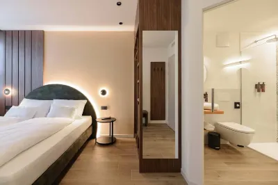 NAOMI Rooms Hotels near Cantina Rotari