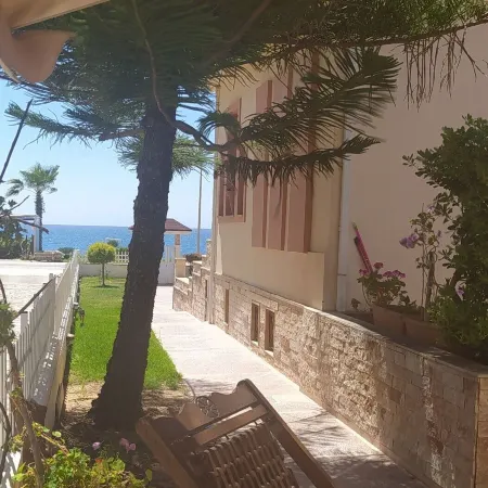 Luxury Apartments Kanali