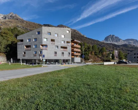 Longhin Hotels in Bregaglia