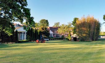 Budget Host East End Hotel in Riverhead