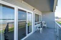 Sands Lookout at Nye Beach - Beach front,Easy access condo with great ocean view