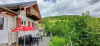 Cabin in the Thuringian Forest with stunning views, right on Goethewanderweg