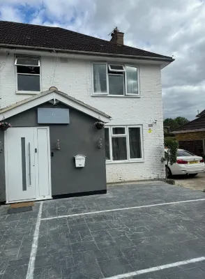 노스 애비뉴 게스트 하우스 Ltd, 히드로 공항-프리 파킹 윌로 트리 오픈 스페이스 주변 호텔