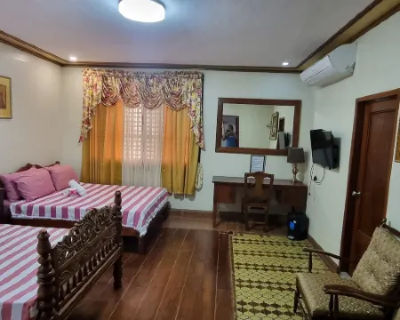 Casa Familya Hotels in Batac