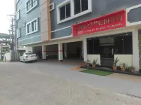 Hotel Paradise Hotels near City hub