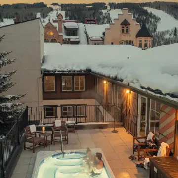 Lift House Lodge, Pet Friendly Studio Condo