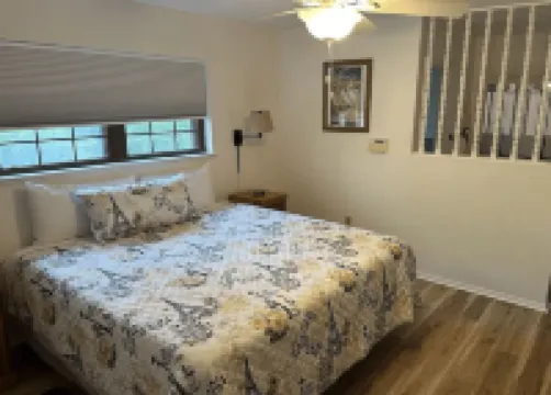 Relaxing House Near Beach Sleeps 8