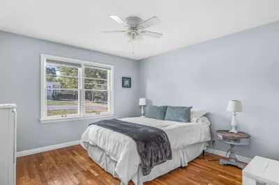 Hatch Haven, by ReNew Rentals, WiFi, and Dogs Welcome Hotels in der Nähe von Muscle Shoals Sound Studios