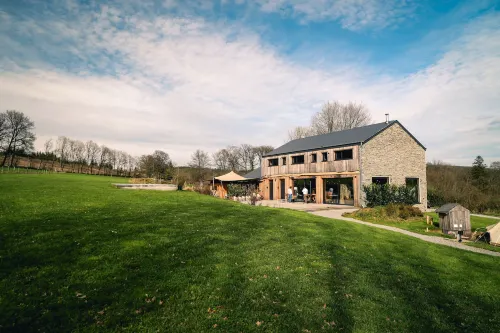 Le Domaine de Bra Hotels in Manhay