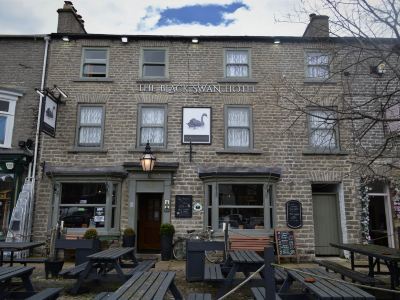 The Black Swan Hotel