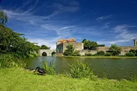 Maidens Tower B&B Hotels in Lenham