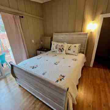 Charming 3-bed home in Carmel-by-the-Sea; Pet Friendly & Near Everything Carmel! Rooms