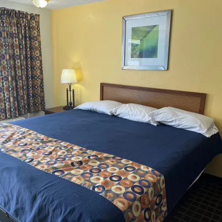 712 Inn
