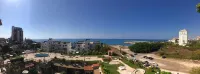 2 Bed Flat - Sleeps 6 - Pets - Pool - Parking - Chalets