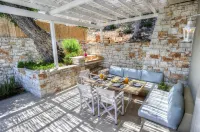 Apeiron II Villa - Sunny Modern Pool - Walk to Gaios