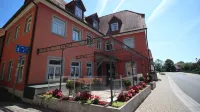 Aparthotel Alte Schmiede Dettelbach Các khách sạn gần Jehovas Zeugen Kitzingen