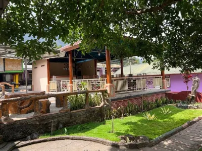 Tresno Sembalun Rinjani Hotel dekat Lorong Kehidupan