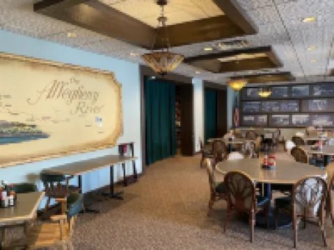 Travelodge by Wyndham Emlenton Hotels in Venango County