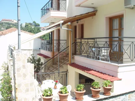 Hellen Studios Отели в г. Platanias