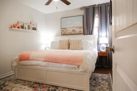 Diego's Retreat-Charming 2BR Home Near I-20