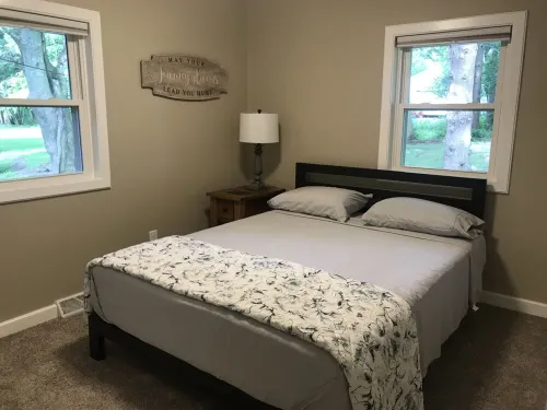 Nagawicka Woods-Beautiful Lake Country Ranch Home