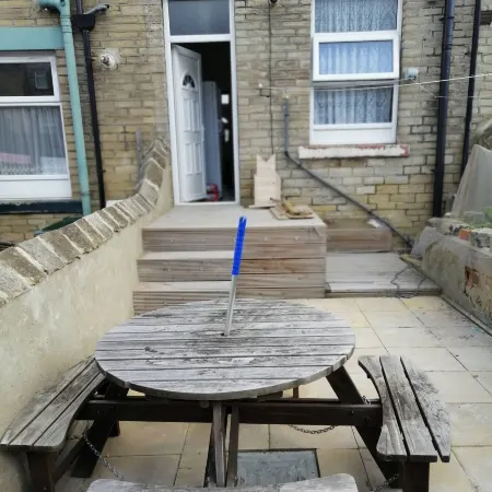 Charming Bradford Room to Rent with Shared Facilities