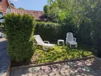 Ferienhaus Tini mit Wlan Mitten im Grünen und Dennoch Zenrumsnah Berliner Platz附近的飯店